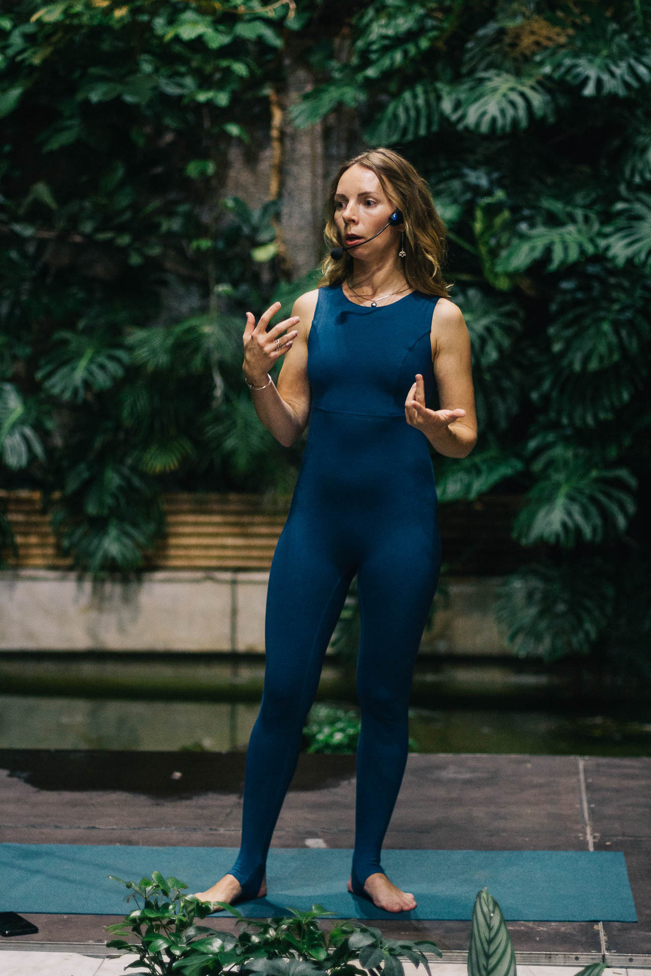 Йога с Мариной Коваленко в Оранжерее. 03 сентября 2020. Санкт-Петербург. Ваш персональный фотограф в Волжском Мария Морозова