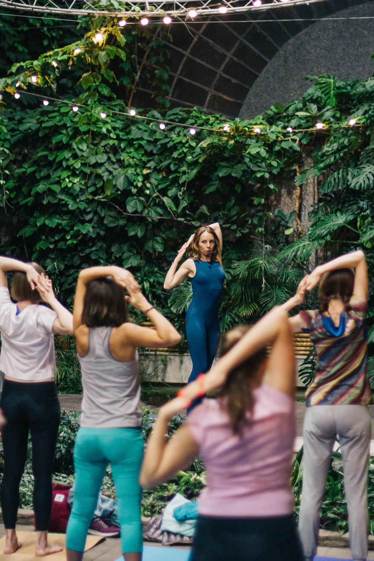 Йога с Мариной Коваленко в Оранжерее. 03 сентября 2020. Санкт-Петербург. Ваш персональный фотограф в Волжском Мария Морозова