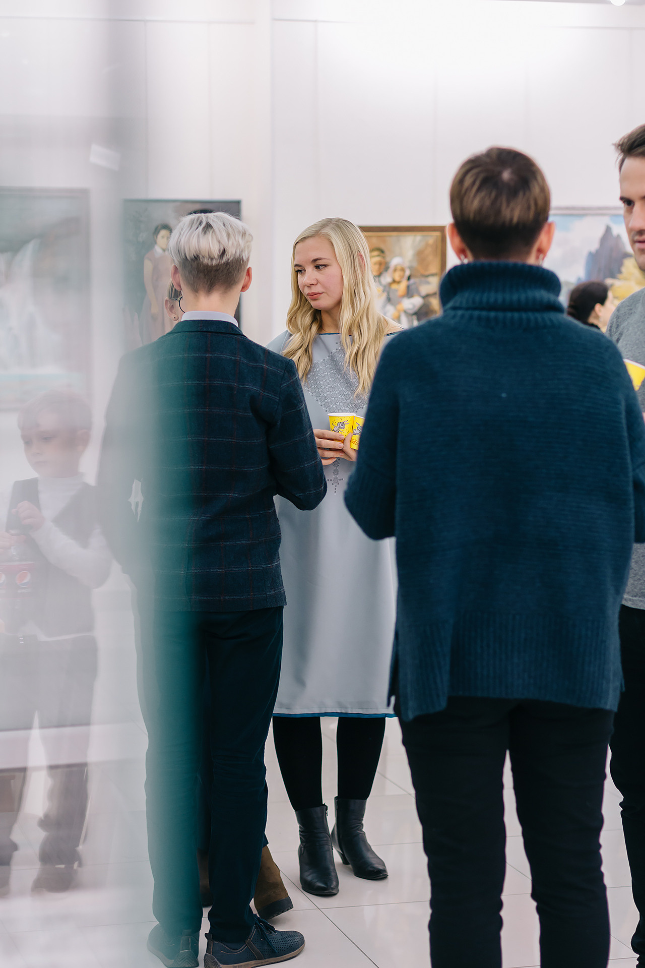 Открытие семейной художественной выставки. Сентябрь 2019. Санкт-Петербург. Ваш персональный фотограф в Волжском Мария Морозова