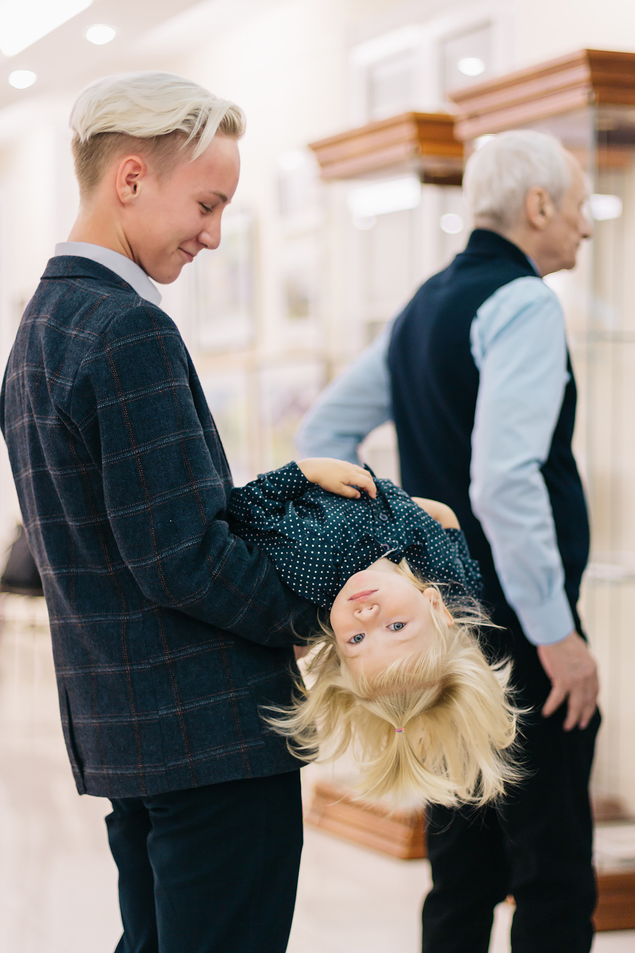 Открытие семейной художественной выставки. Сентябрь 2019. Санкт-Петербург. Ваш персональный фотограф в Волжском Мария Морозова