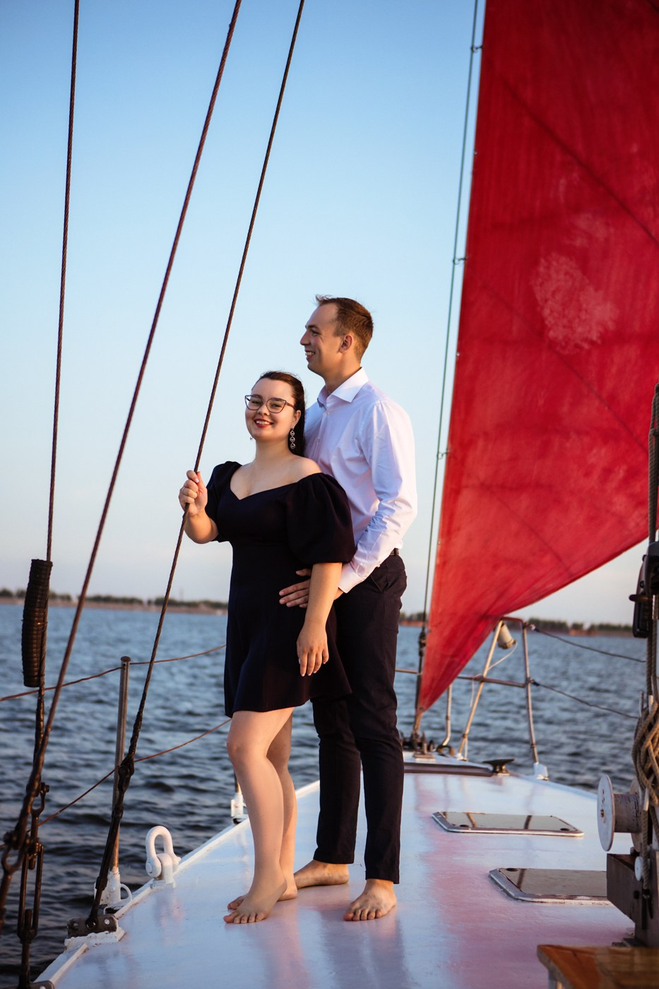 Захар и Татьяна. Прогулочная съемка на яхте. Фотографы в городе Волгограде — Людмила Агеева и Алексей Околелов