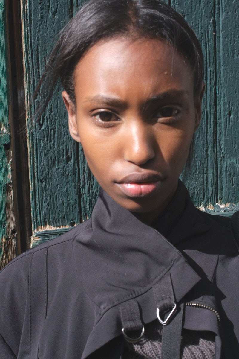 Showside. Eduard Savosin | Documentary & Portrait Photographer in Paris