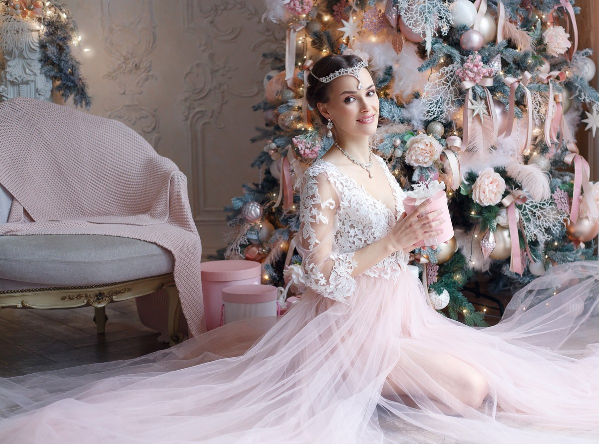 Фотосессия беременности в Москве — съемка беременных в студии