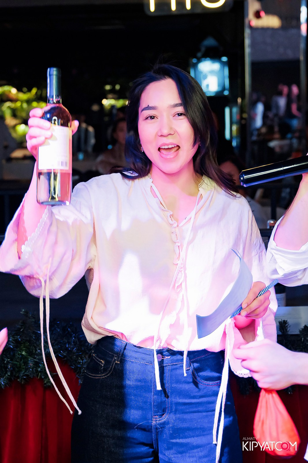 МУЗЫКАЛЬНОЕ ЛОТО В HIT RETRO. КИПЯТКОМ АЛМАТЫ! Фотосъемка мероприятий в Алматы