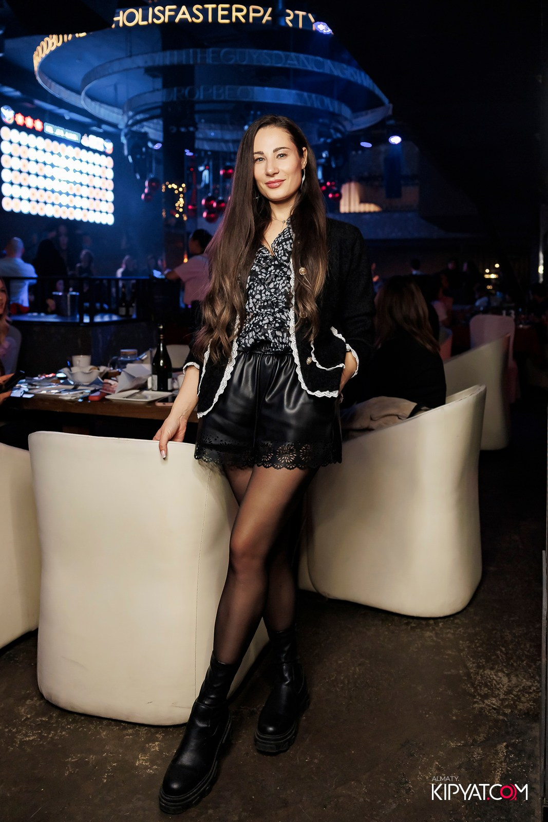 МУЗЫКАЛЬНОЕ ЛОТО В HIT RETRO. КИПЯТКОМ АЛМАТЫ! Фотосъемка мероприятий в Алматы