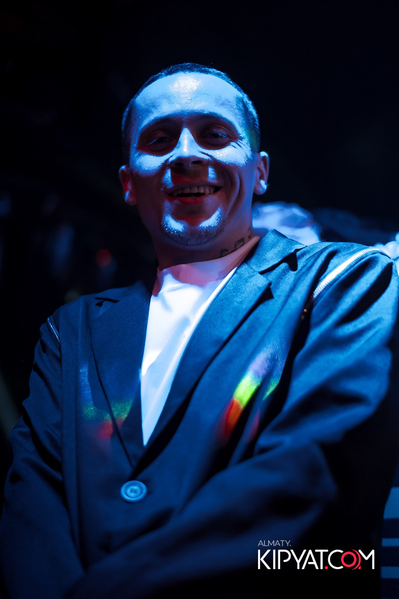 UYAT EMES BAR. КИПЯТКОМ АЛМАТЫ!