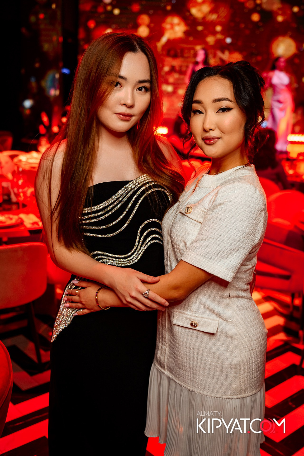 QUEEN. КИПЯТКОМ АЛМАТЫ!