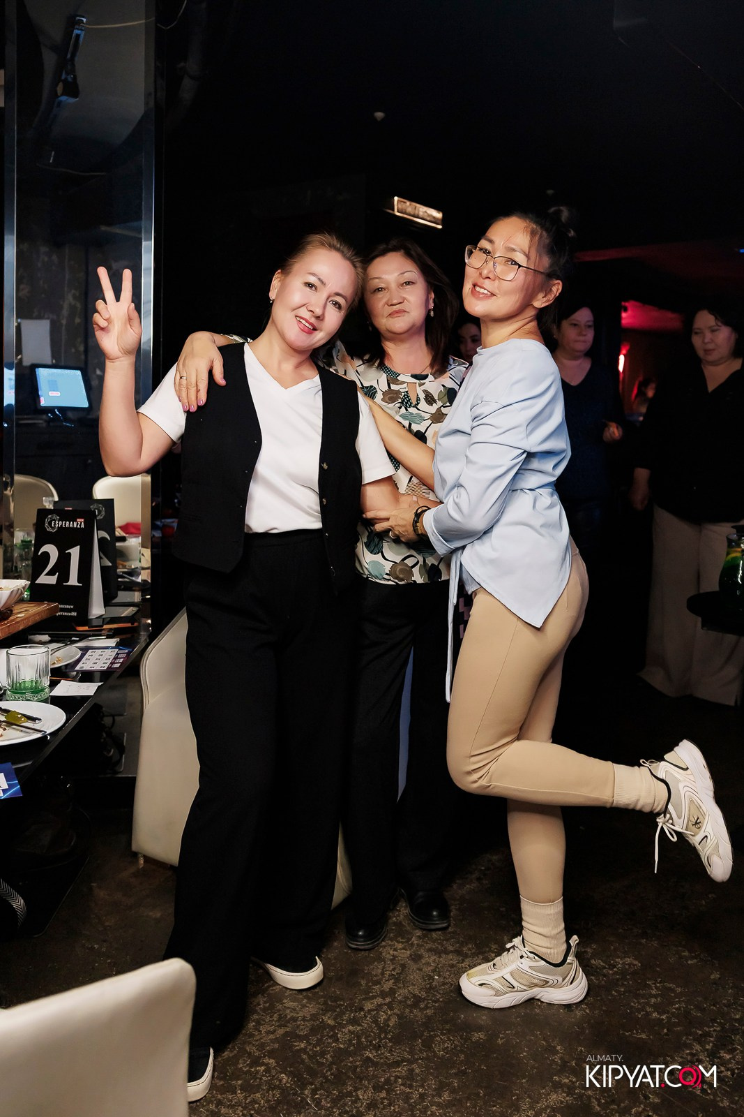 МУЗЫКАЛЬНОЕ ЛОТО В HIT RETRO. КИПЯТКОМ АЛМАТЫ!