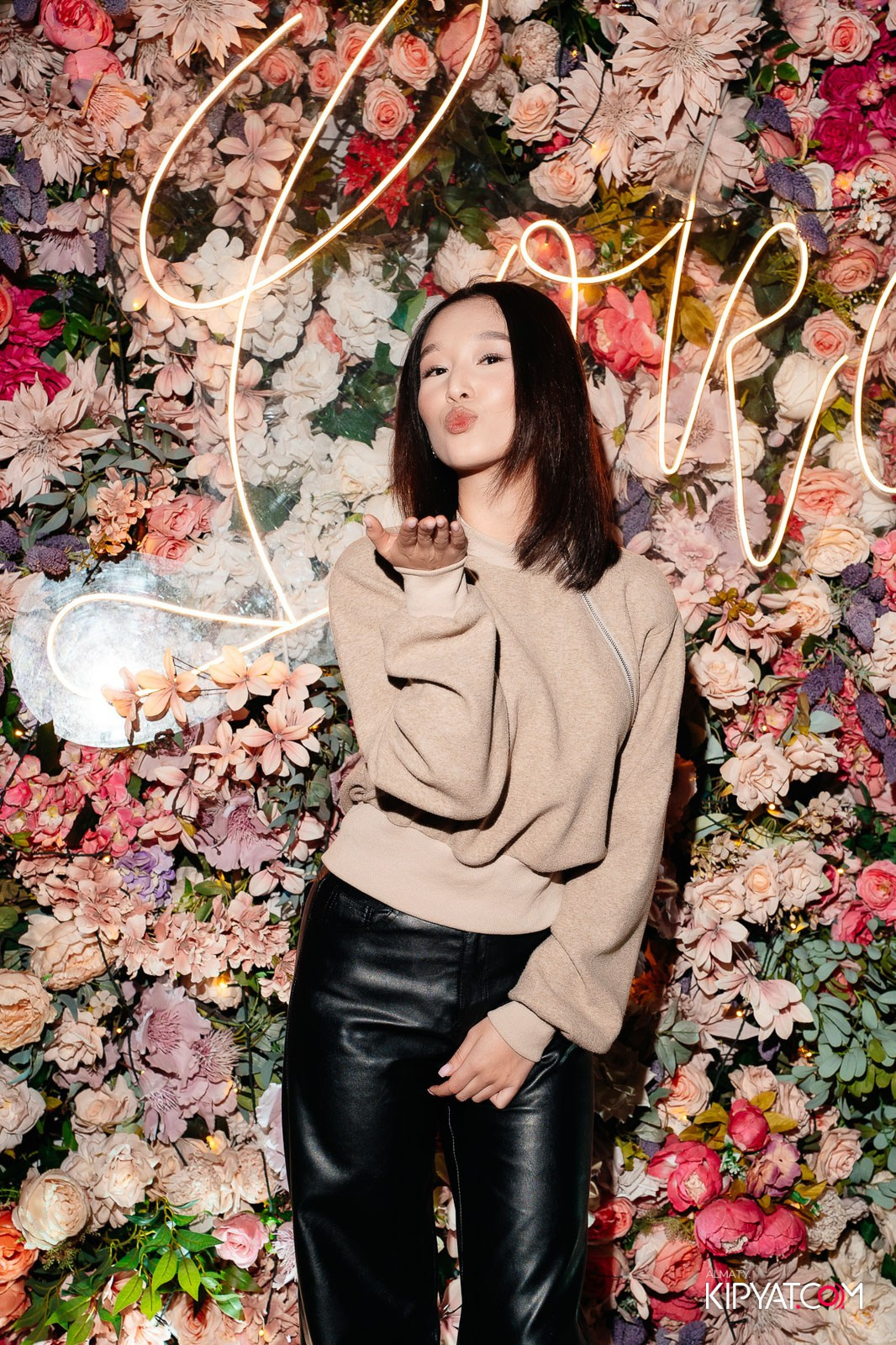 LOKO BAR. КИПЯТКОМ АЛМАТЫ!