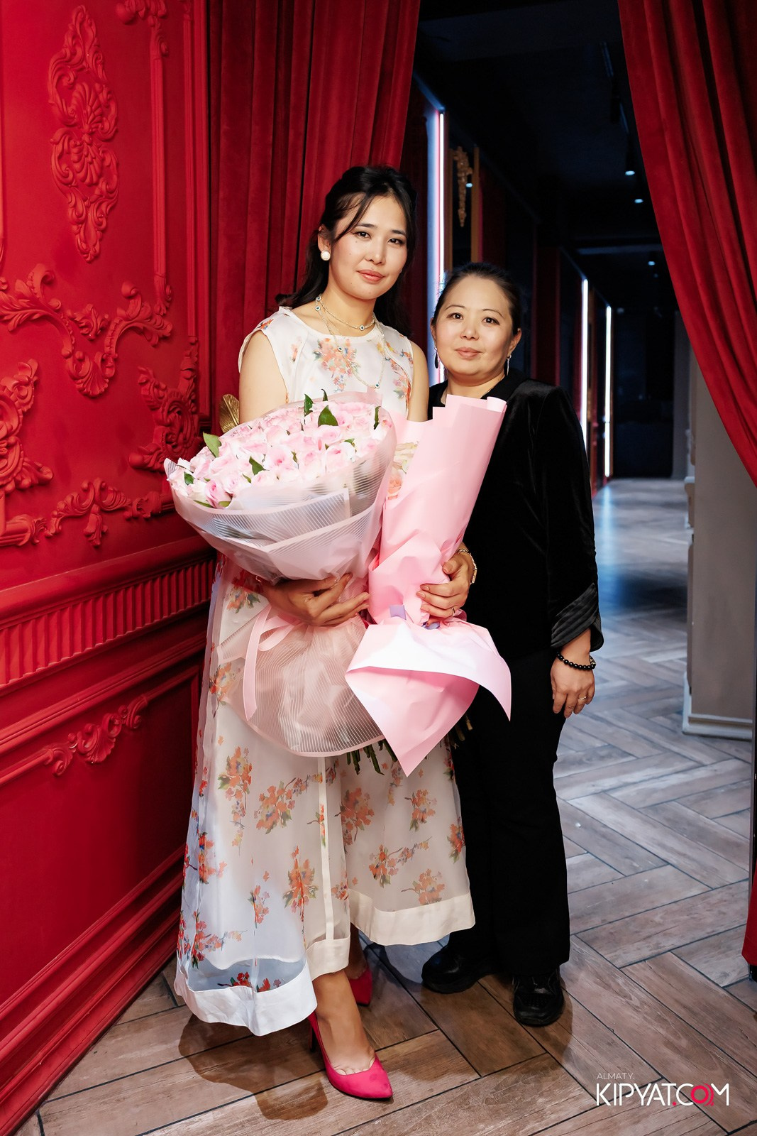 ЗАЯ, НА БИС. КИПЯТКОМ АЛМАТЫ!