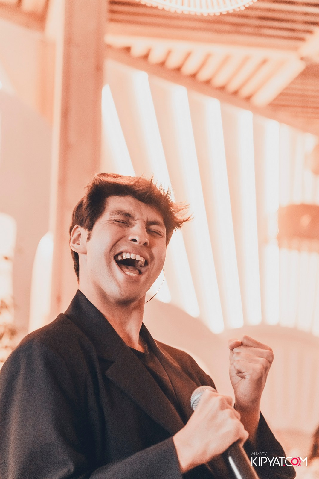 THE BROOKLN B MOOD KARAOKE & TERRACE. КИПЯТКОМ АЛМАТЫ!