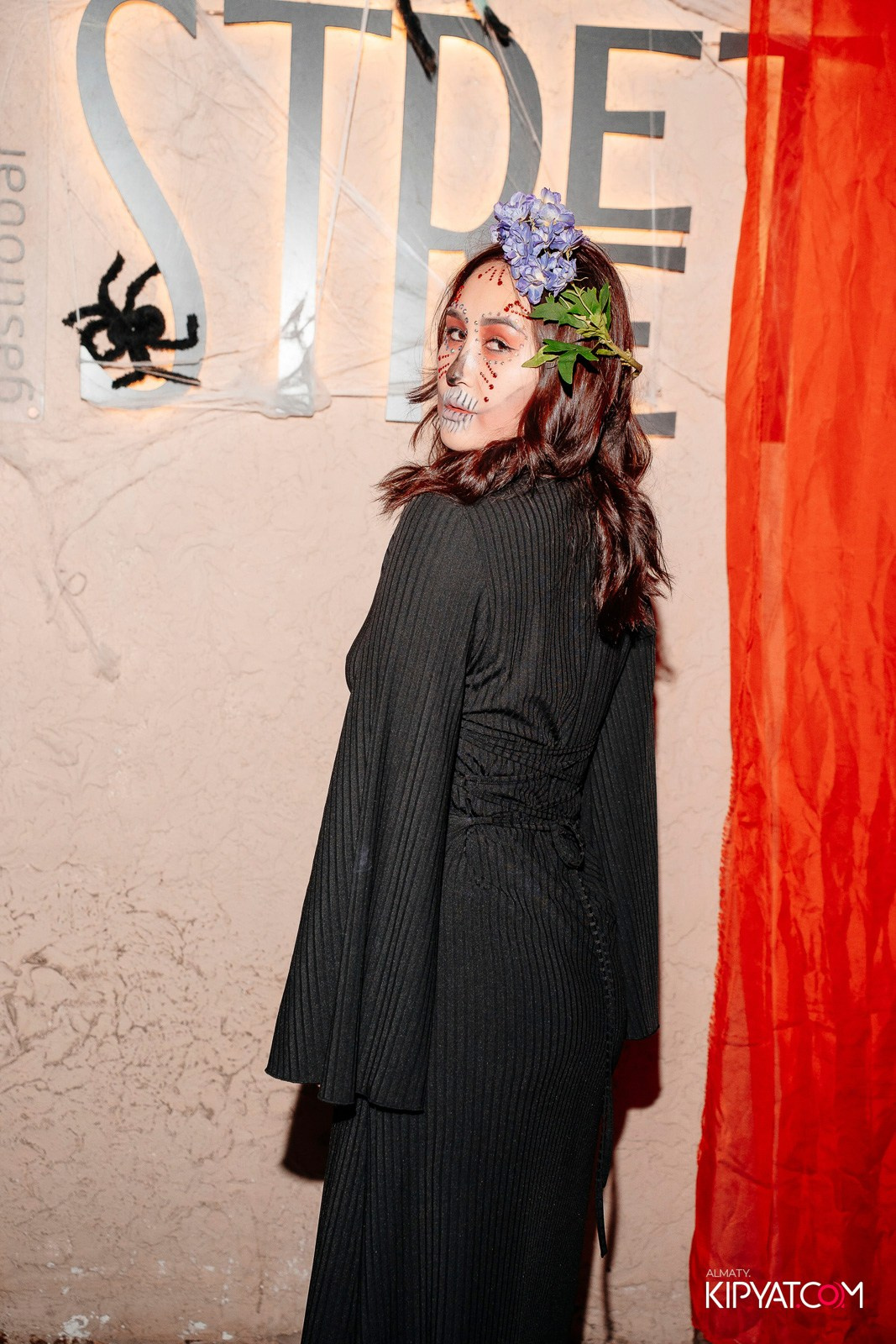 HALLOWEEN PARTY — THE WALL STREET. КИПЯТКОМ АЛМАТЫ!