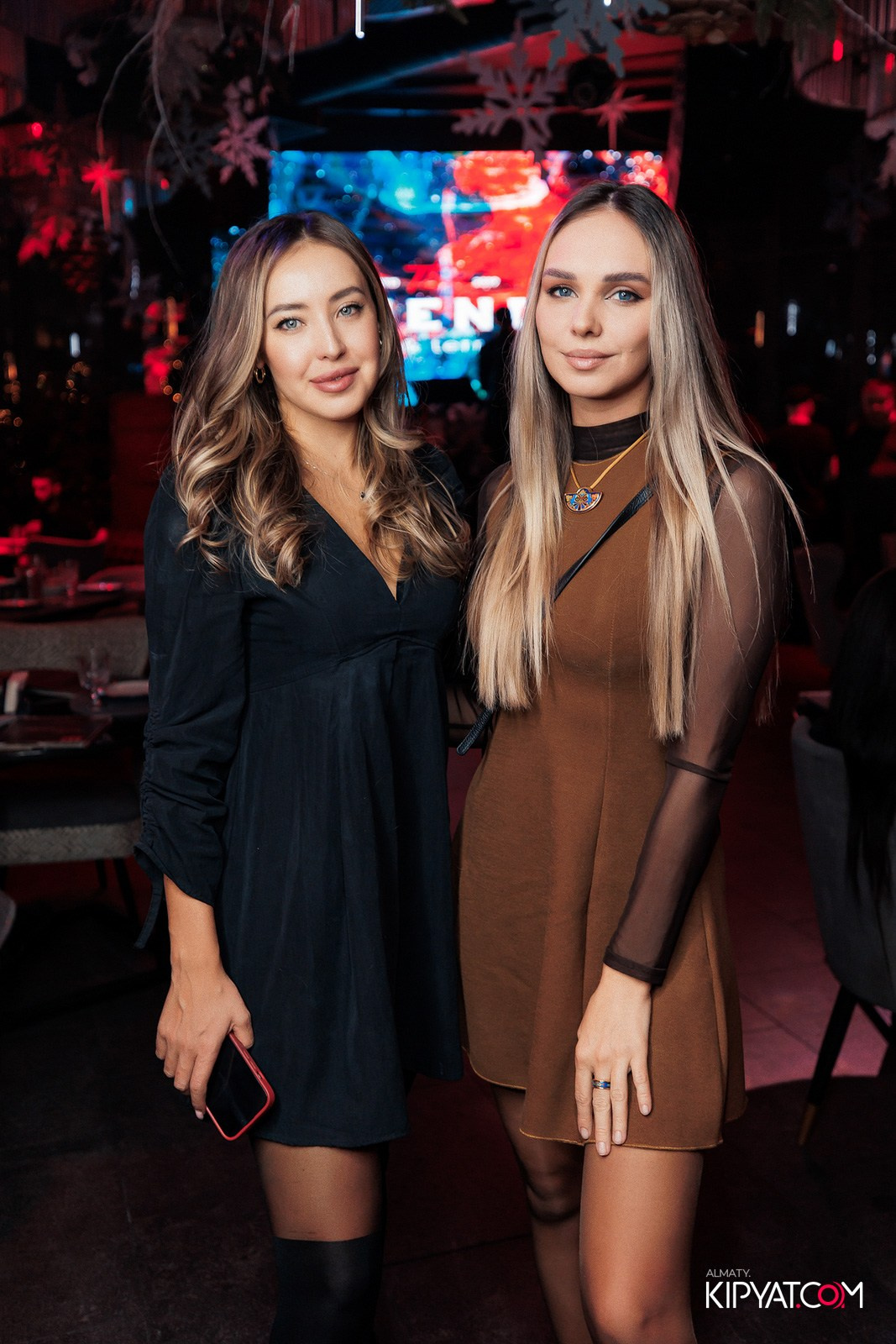FRIENDS BAR & TERRACE. КИПЯТКОМ АЛМАТЫ!