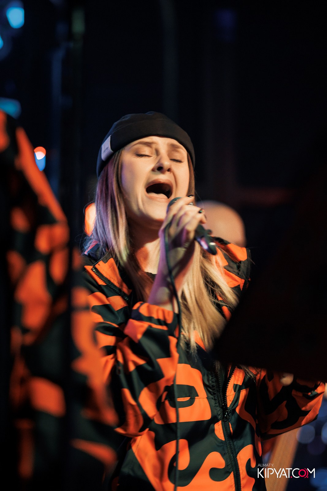 FRIENDS BAR & TERRACE. КИПЯТКОМ АЛМАТЫ!