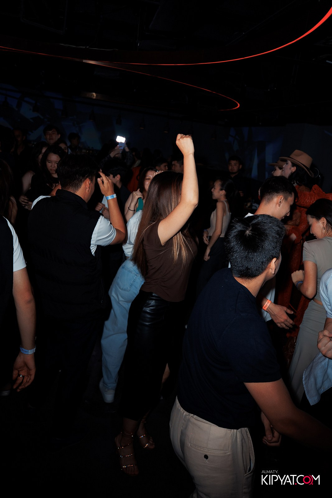 EVENT BAR. КИПЯТКОМ АЛМАТЫ!