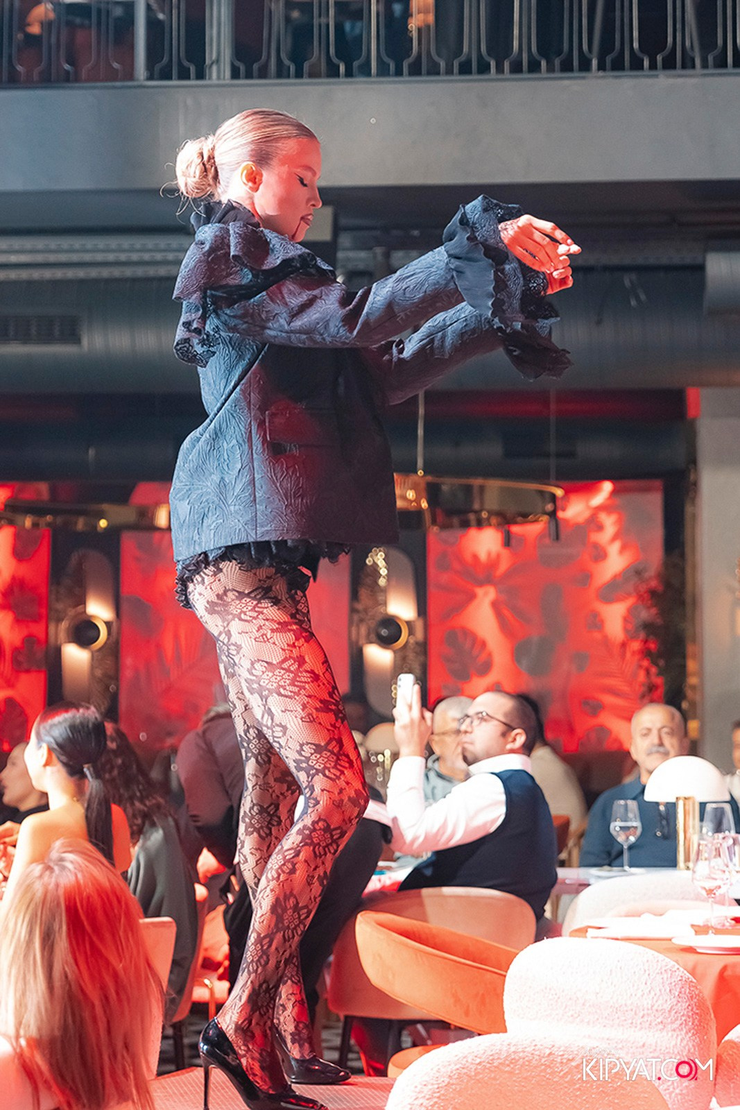 QUEEN. КИПЯТКОМ АЛМАТЫ!