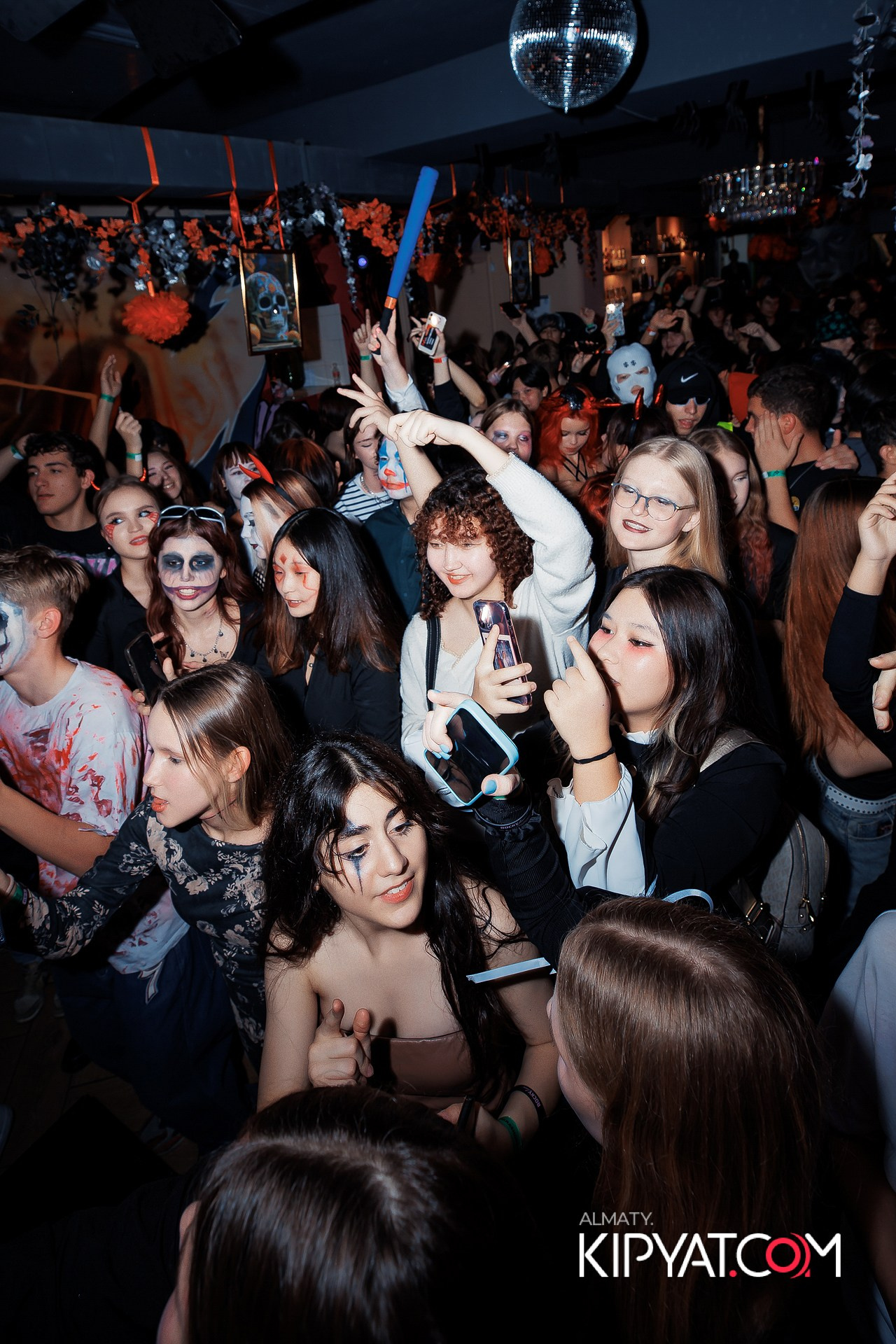 KRASNOFF PARTY ROCKY HORROR BAR. КИПЯТКОМ АЛМАТЫ!