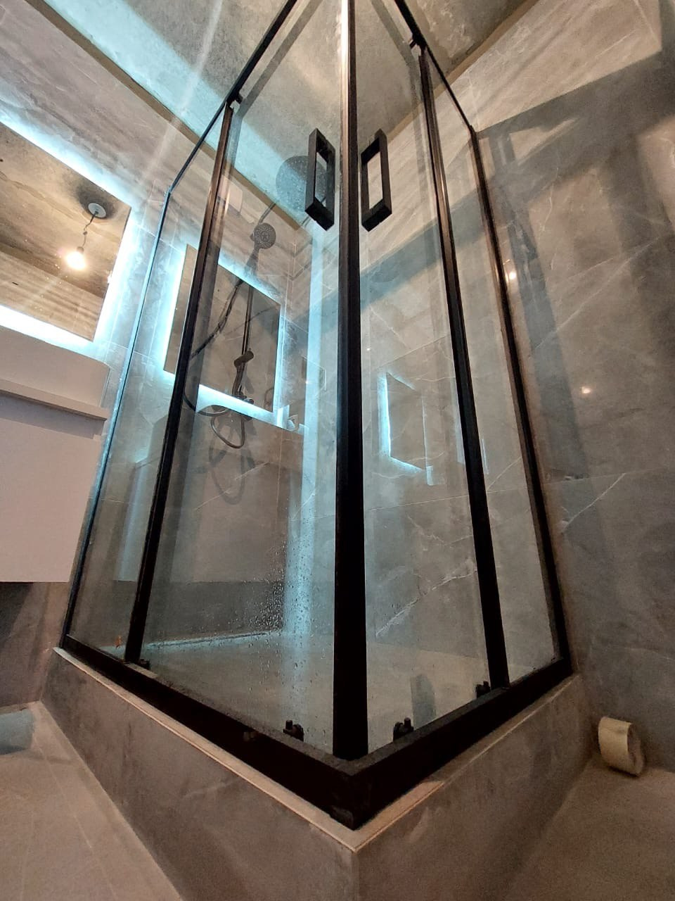 Ванная комната (д. Царево ул. П. Гаврилова д. 2). Ремонт санузла, туалета, ванной под ключ в Казани. Укладка плитки