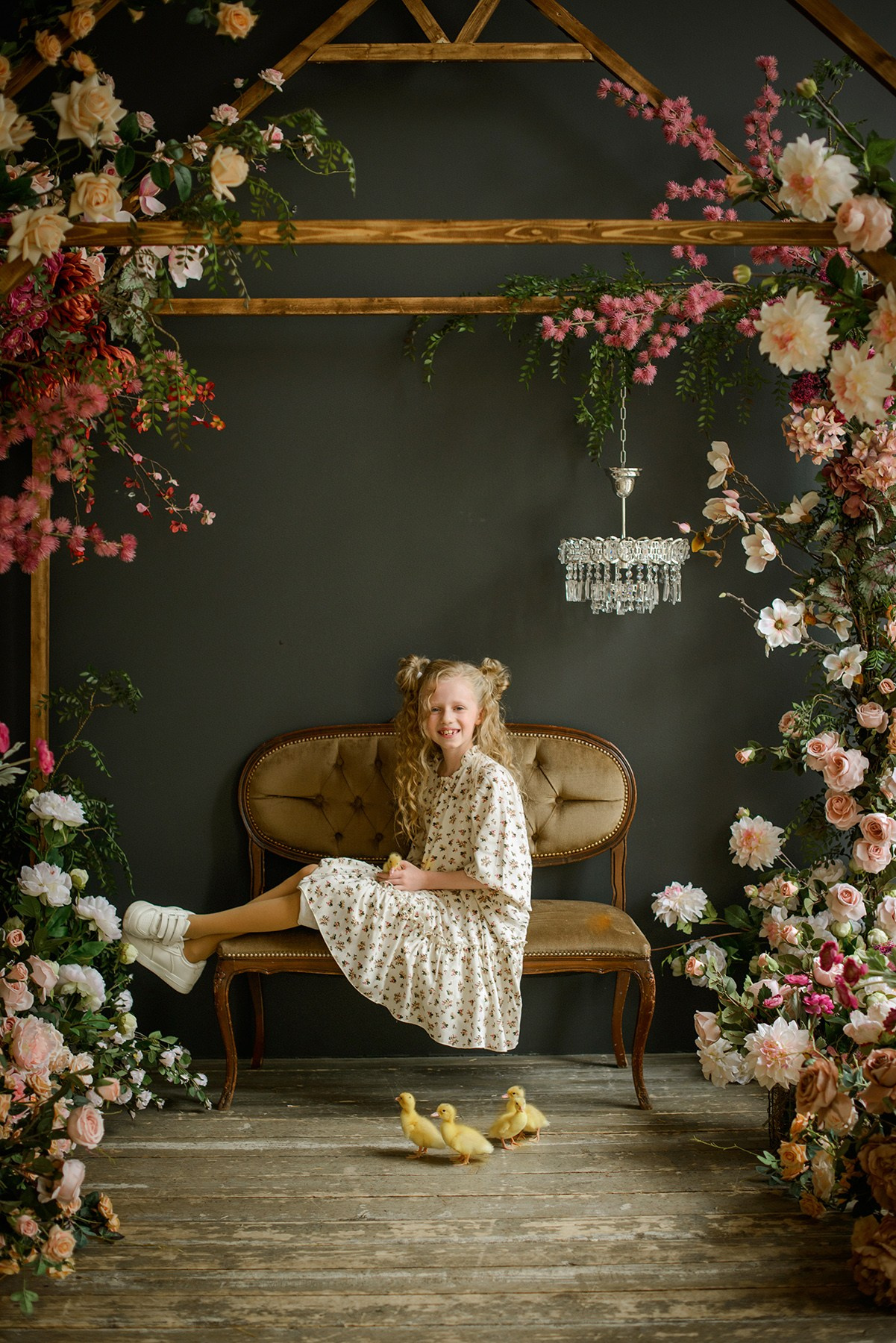 Photo shoot of a girl with goslings and a hat. Photographer Elena Carruthers, Scotland