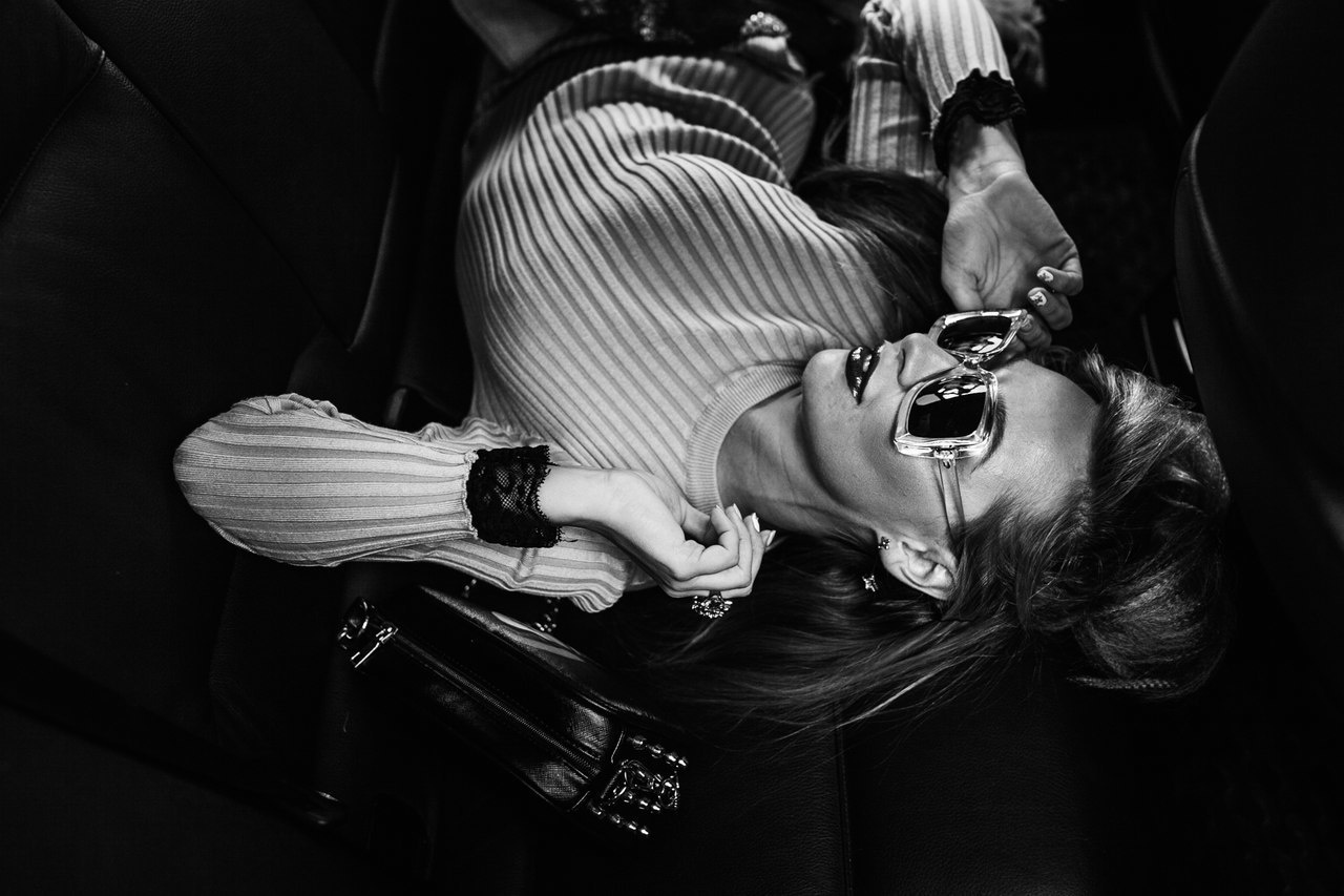 Необычная и стильная съемка лавстори. Фотограф Антон Матвеев. Свадебный фотограф в Москве | Антон Матвеев