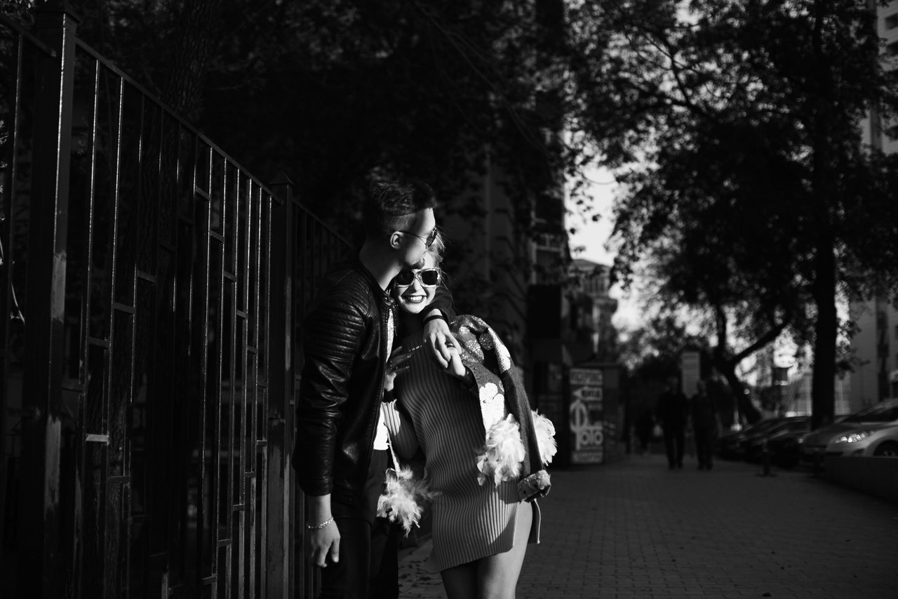 Необычная и стильная съемка лавстори. Фотограф Антон Матвеев. Свадебный фотограф в Москве | Антон Матвеев