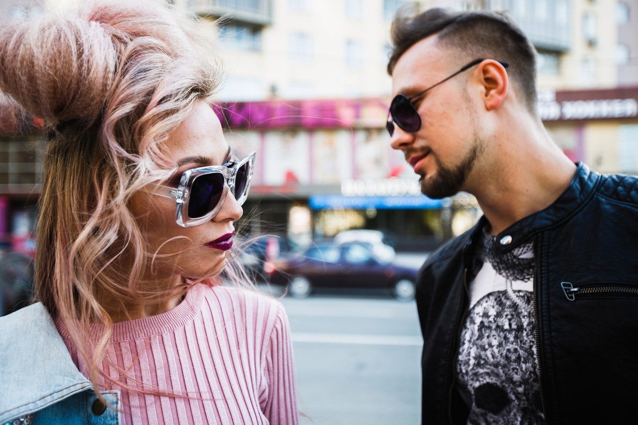 Необычная и стильная съемка лавстори. Фотограф Антон Матвеев. Свадебный фотограф в Москве | Антон Матвеев