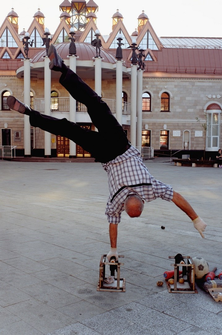 Человеческий фактор (фотоальбом). Руслан Шувалов (поэтограф)
