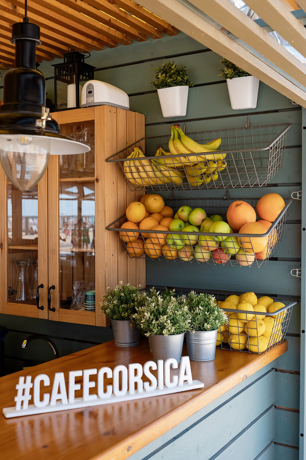 Playa & Corsica — пляжные рестораны в Евпатории. Свадебный фотограф, фотосъемка в Крыму, Севастополе, Симферополе, Ялте