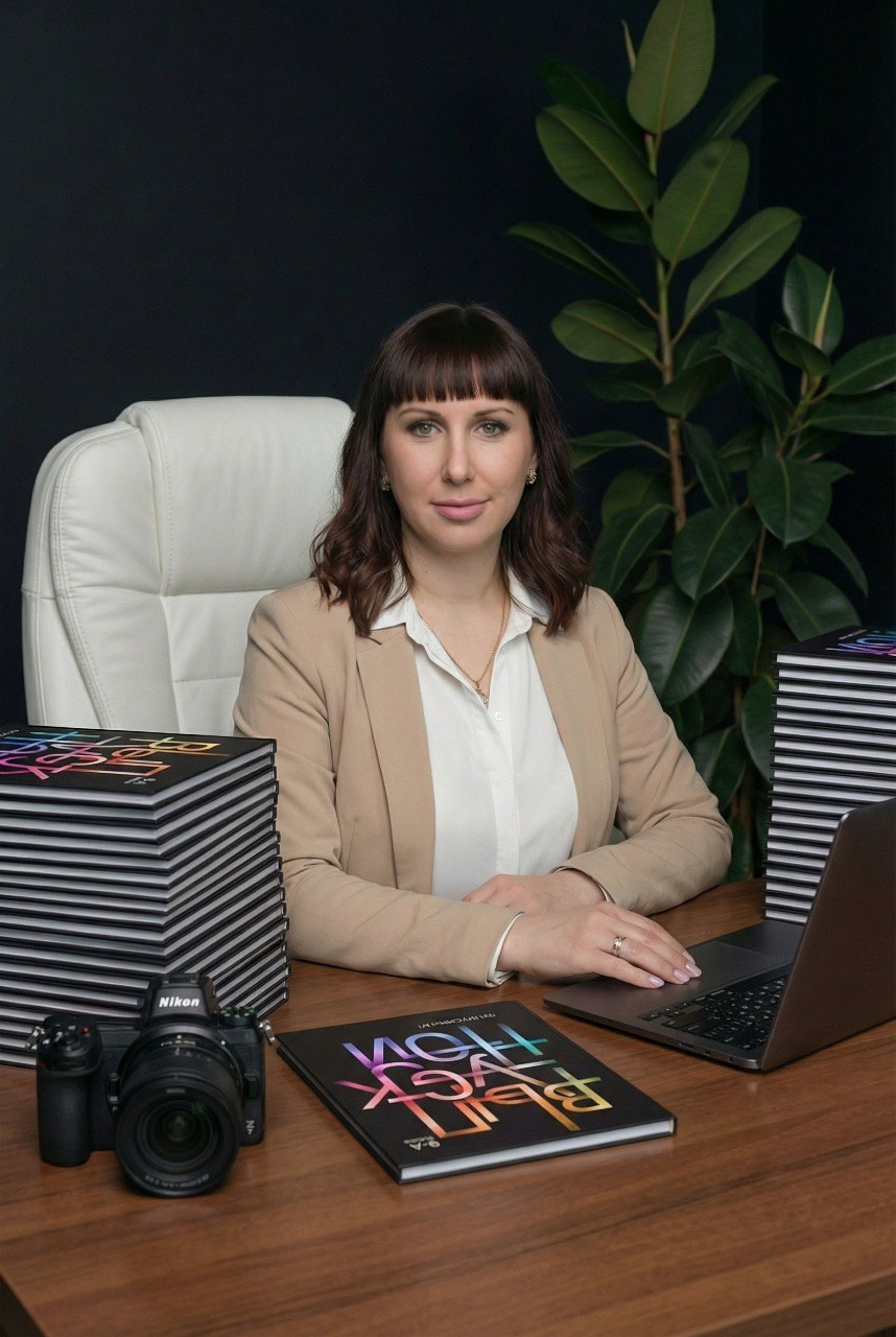 Бизнес портреты. Шаблоны и дизайны выпускных альбомов и фотокниг