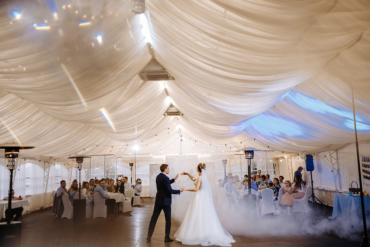 Дождь. Сентябрь. Чувства. Свадебный и семейный фотограф Барнаул Рубцовск Бийск Алтайский край