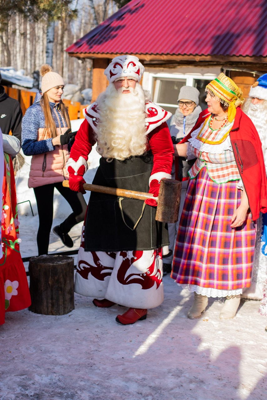 Ледяная сказка Байкала. Фотограф Наталья Кургина Слюдянка Иркутск