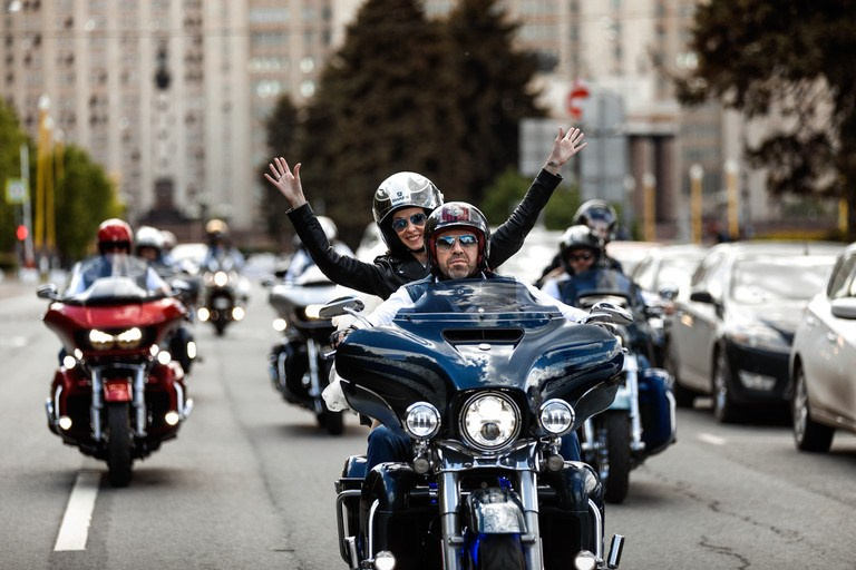 Свадьба байкеров в ресторане «Дворянское гнездо». Kirillova Studio — мастерская декора и событий Юли Кирилловой