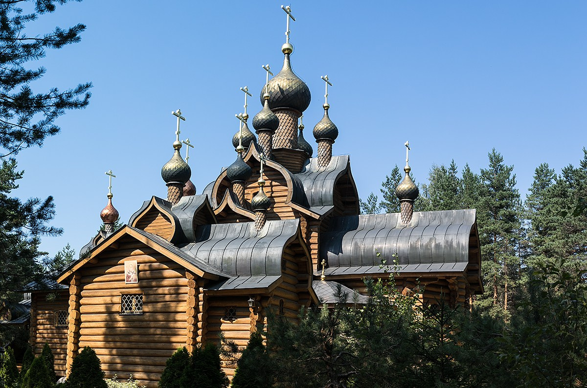 Крещение Храм всех Русских святых. п.Сосново. Фотограф на крещение в Санкт Петербурге