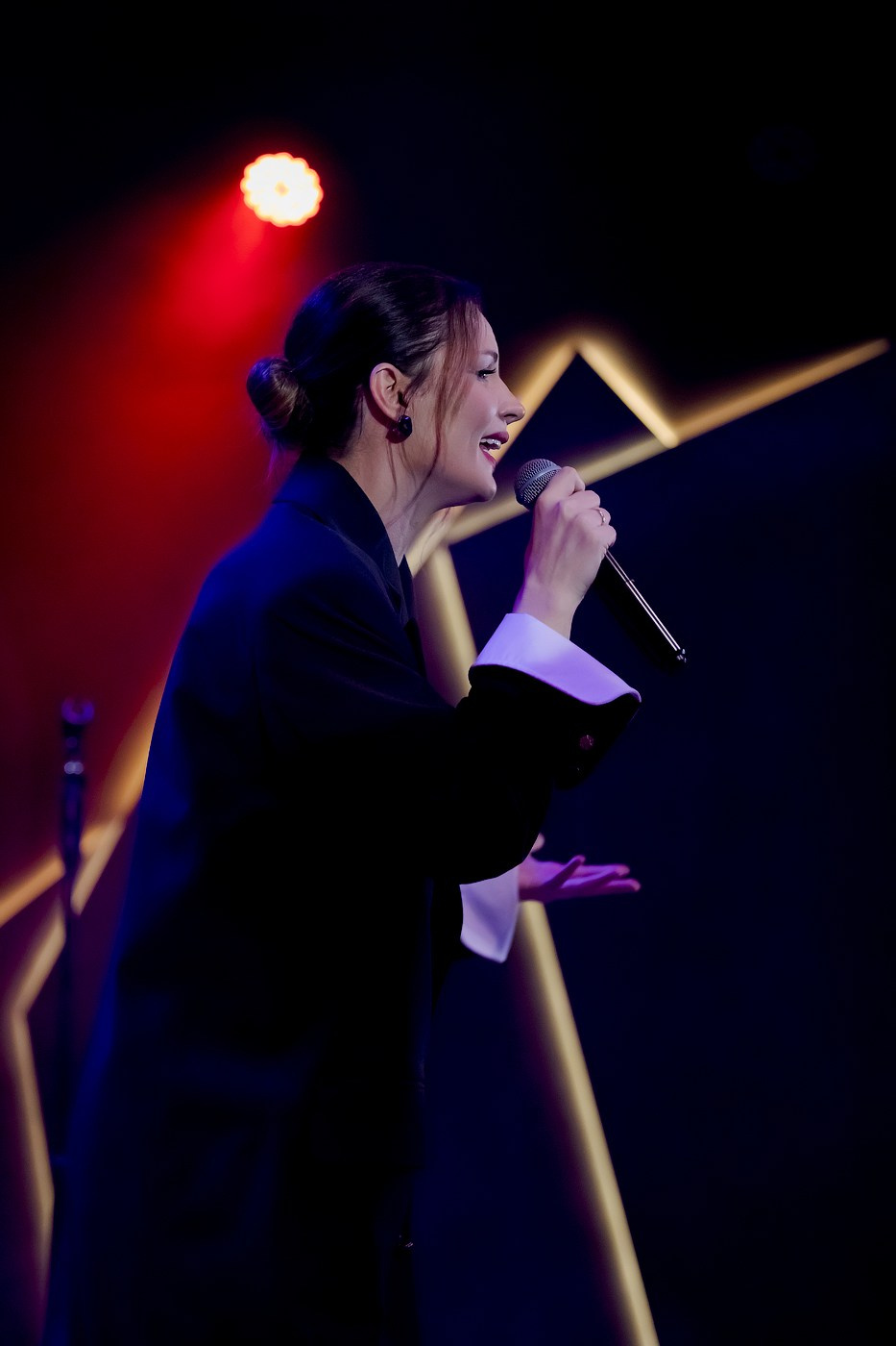 Концерт Евы Власовой в Сочи. Репортаж. Профессиональный фотограф в Сочи Виктория Джой. Обучение