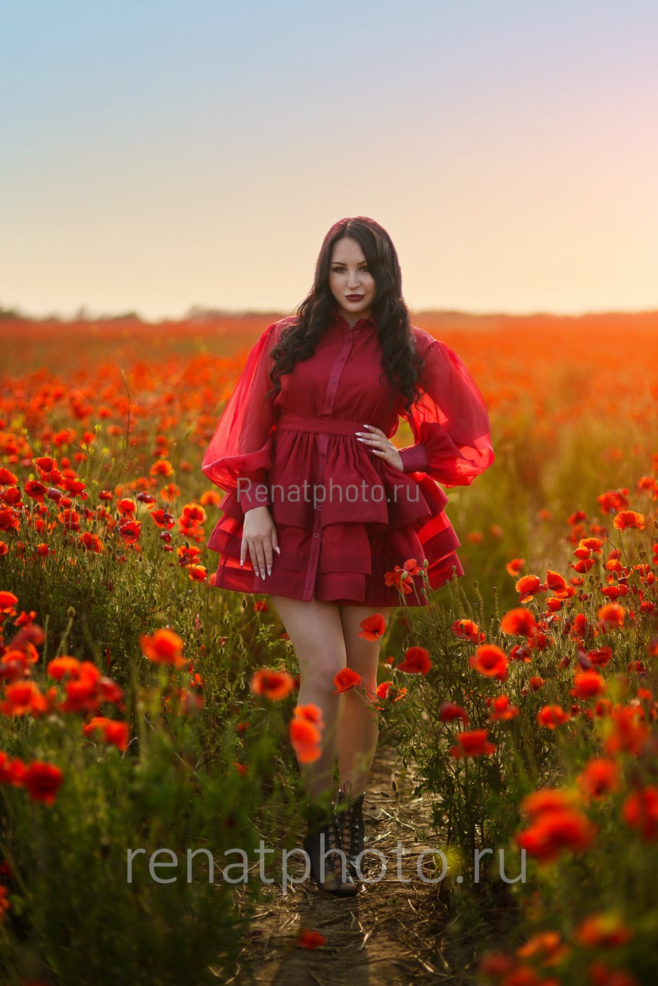 Renatphoto-Модные фотосессии  в студии  для журналов. Профессиональный фотограф  интерьеров, предметная фотосъёмка, фото блюд для меню  г. Анапа