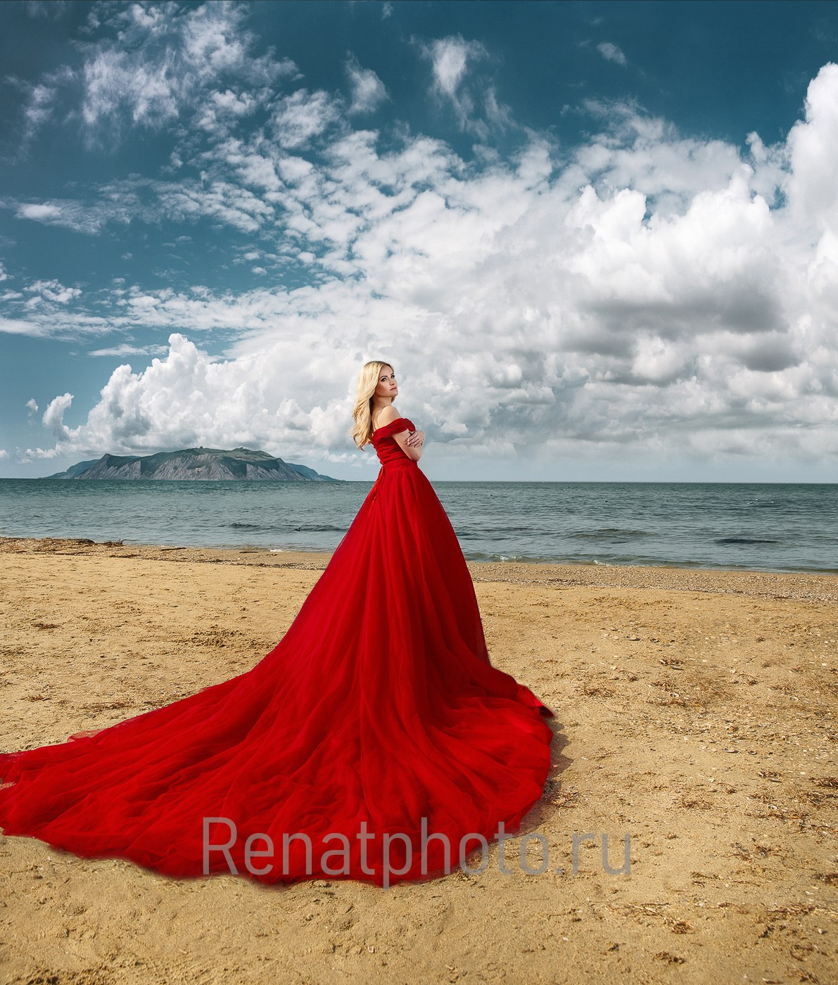 Renatphoto-Модные фотосессии  в студии  для журналов. Профессиональный фотограф  интерьеров, предметная фотосъёмка, фото блюд для меню  г. Анапа