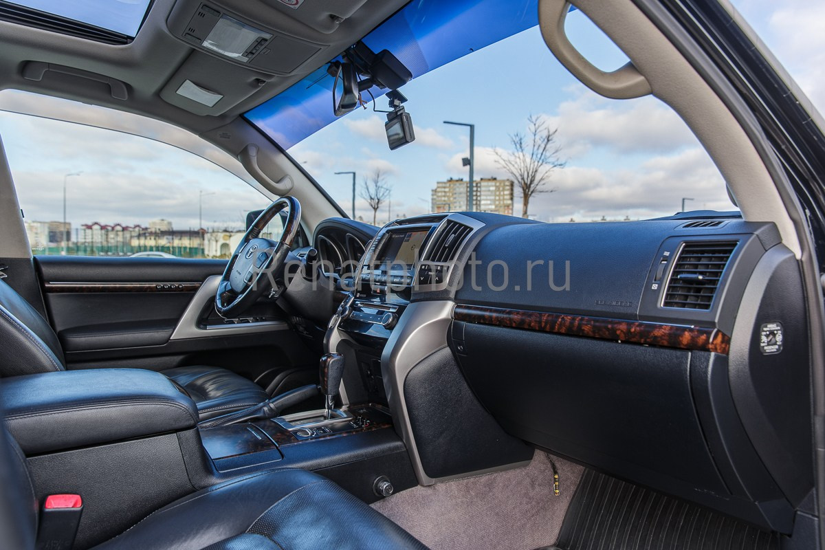 Рекламная фотосъёмка авто техники для продажи и презентаций