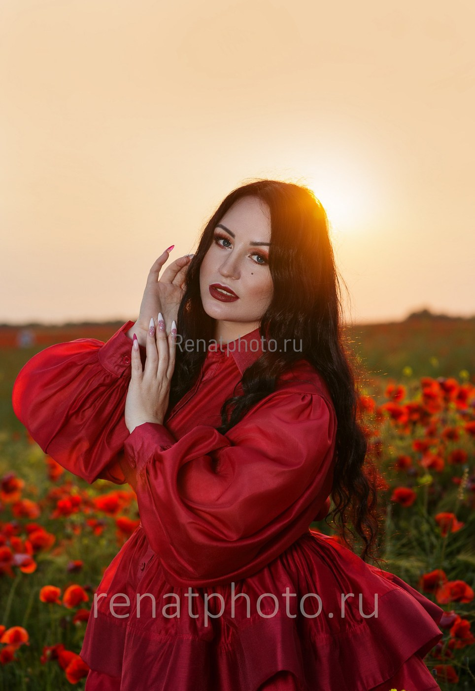 Renatphoto-Модные фотосессии  в студии  для журналов. Профессиональный фотограф  интерьеров, предметная фотосъёмка, фото блюд для меню  г. Анапа