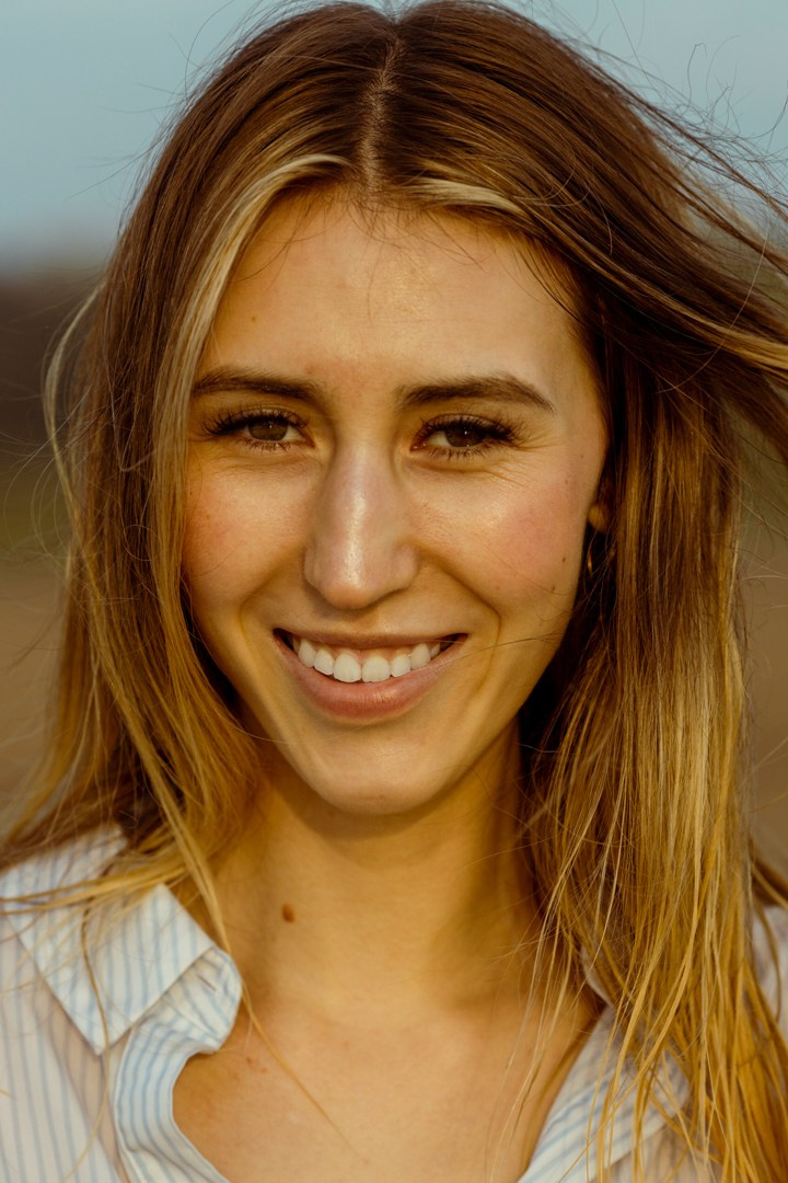 Катя. Съёмка на берегу северной реки. Алексей Торопов фотограф