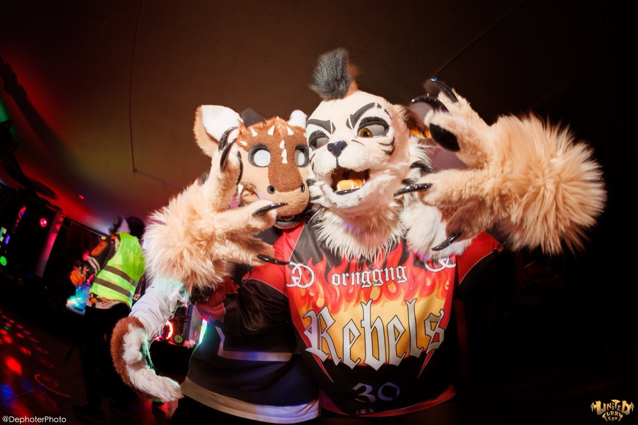 United Furry Convention 2026. Различные мероприятия и просто фотографии людей