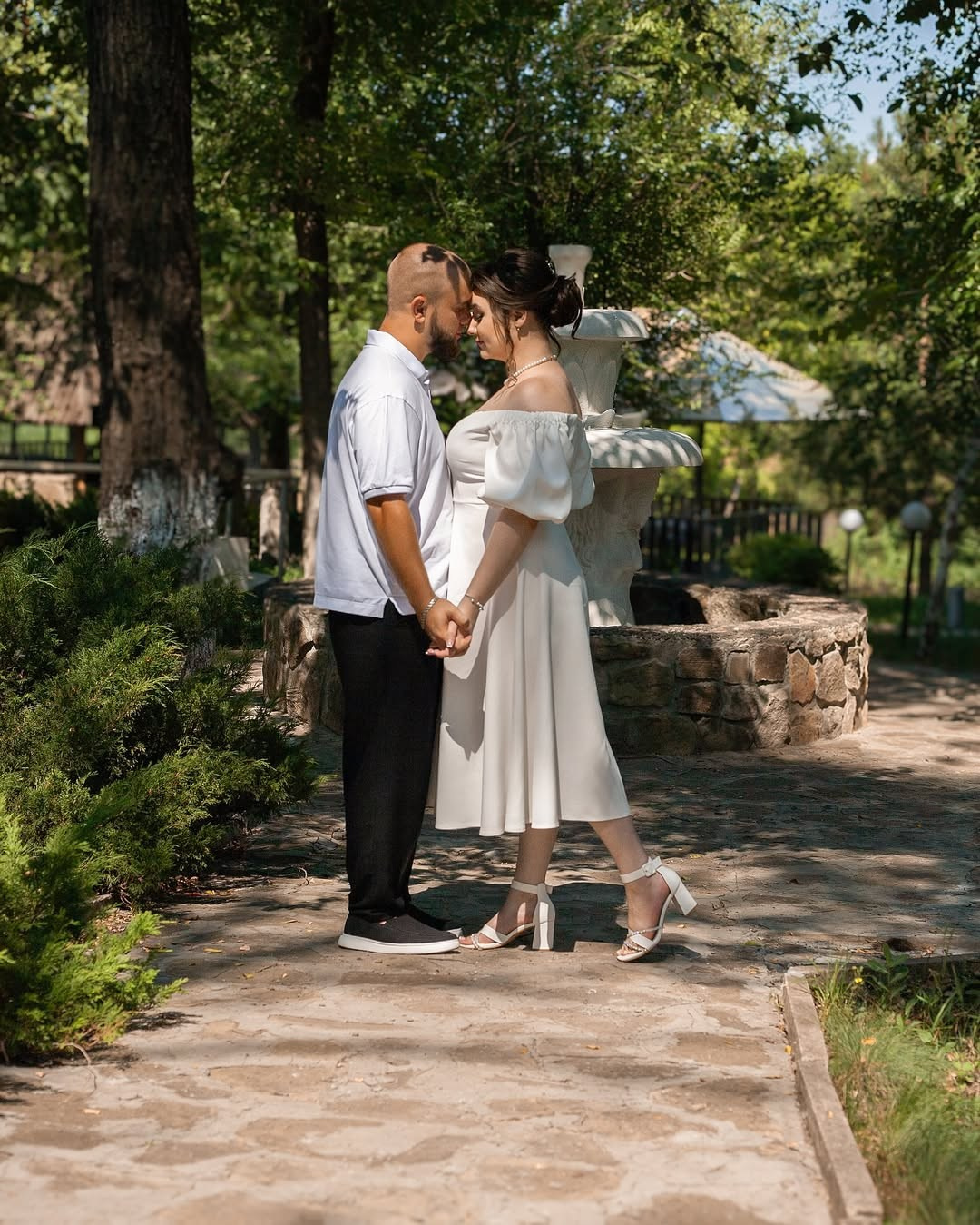 Рука в руке. Фотограф Донецк Александра Юрку