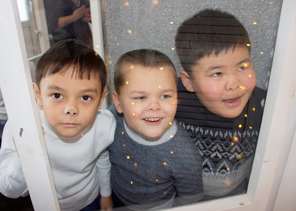 Детский сад в Новогодней студии. Фотограф Бурятия. Печать фотокниг