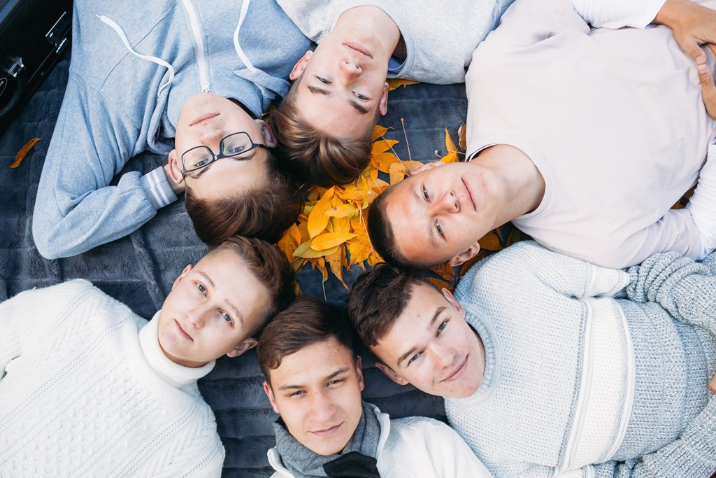 Школьники и детсадовцы (осень). Фотограф Бурятия. Печать фотокниг