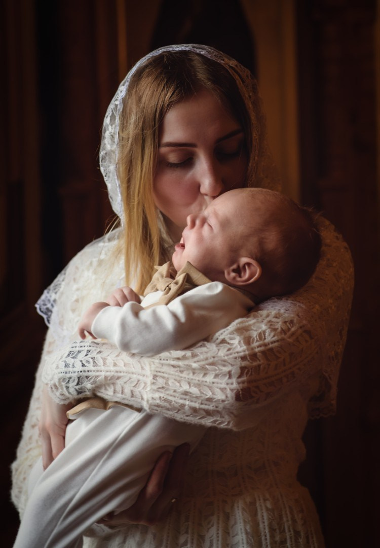 Таинство Крещения (постановочная съемка). Moscow_CPC