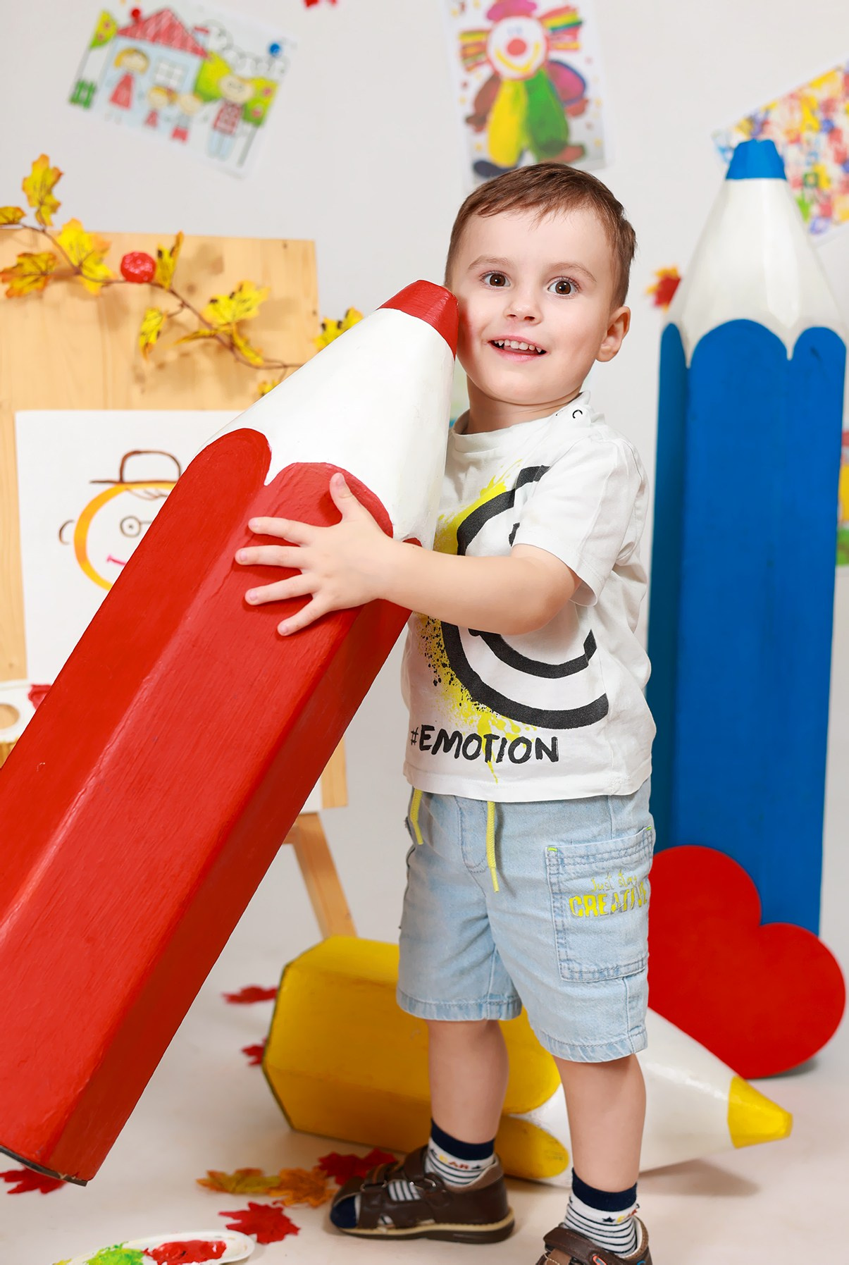 Краски осени. Выпускные альбомы в Иваново в детский сад и школу. Александр и Светлана Янкины