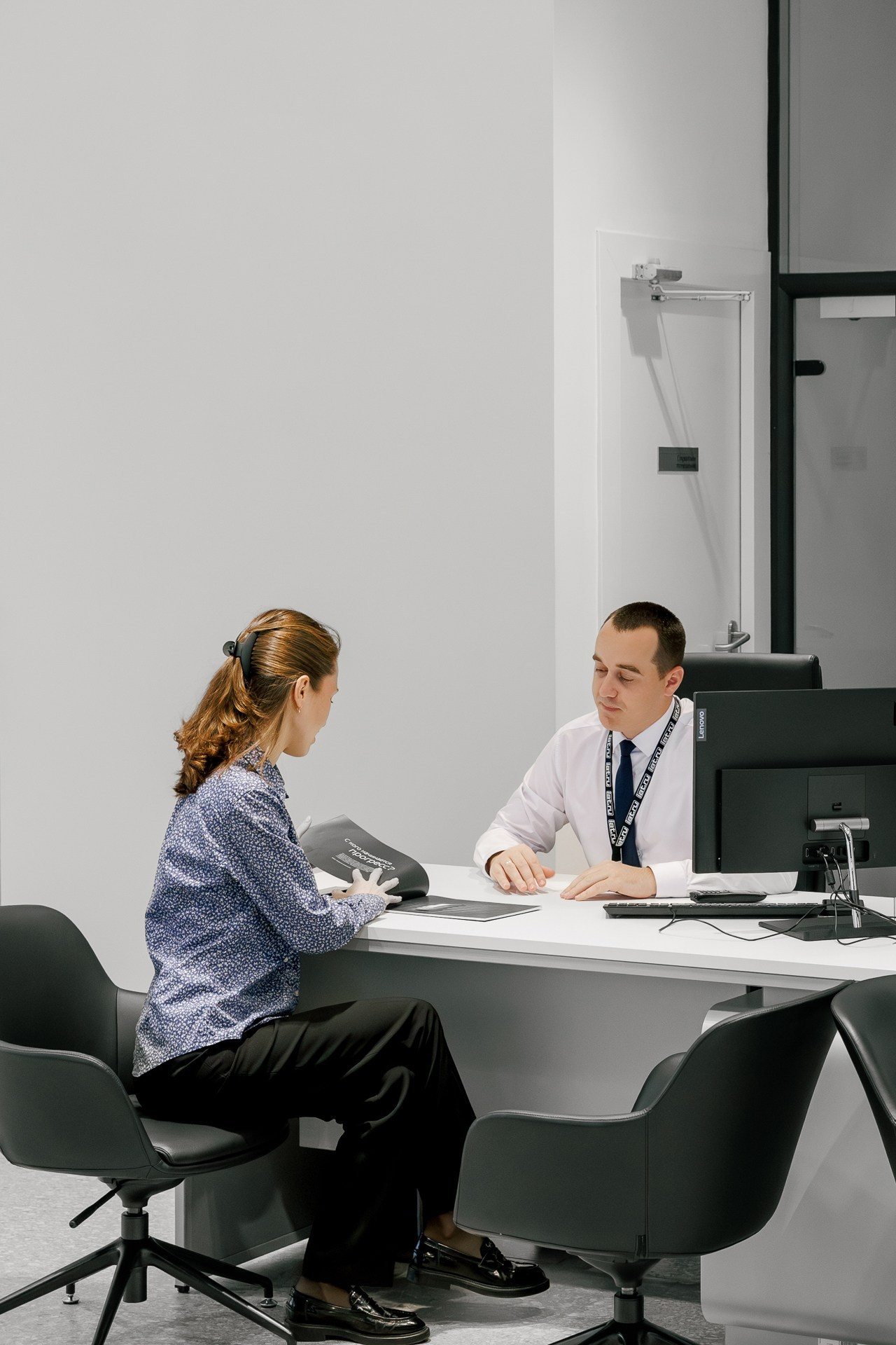 Диллерский центр ТАНК. Репортажный фотограф в Санкт-Петербурге Жолудев Владислав