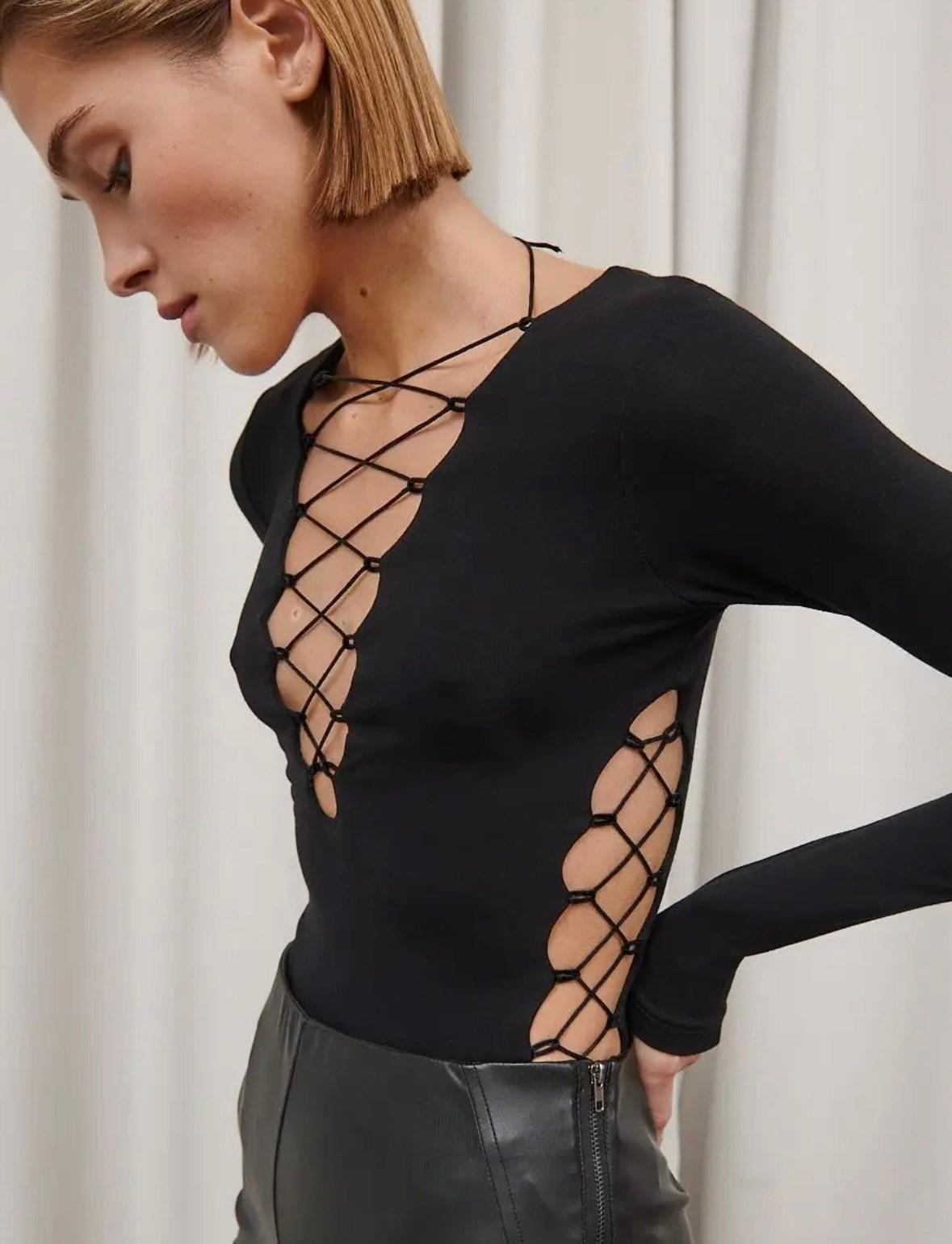 Боди с шнуровкой. Лиза Бродская — фотограф в Москве