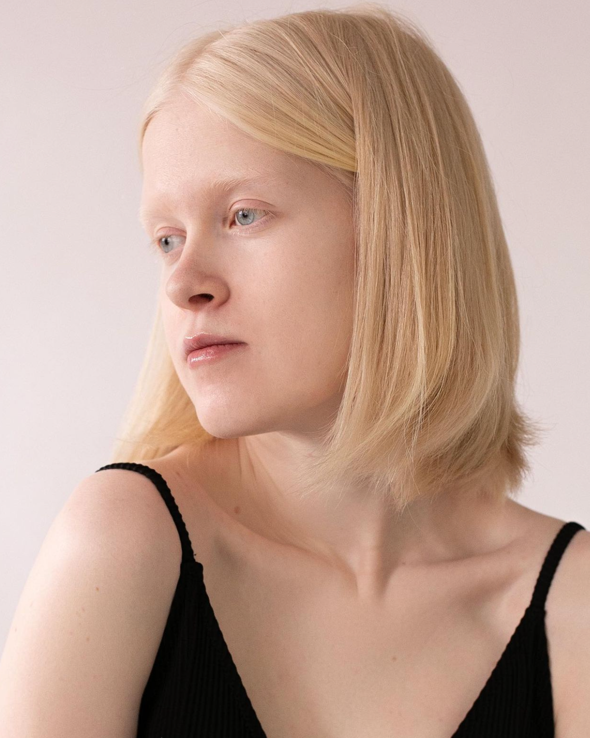 Милена. Коммерческий контент фотограф для маркетплейсов в Новосибирске