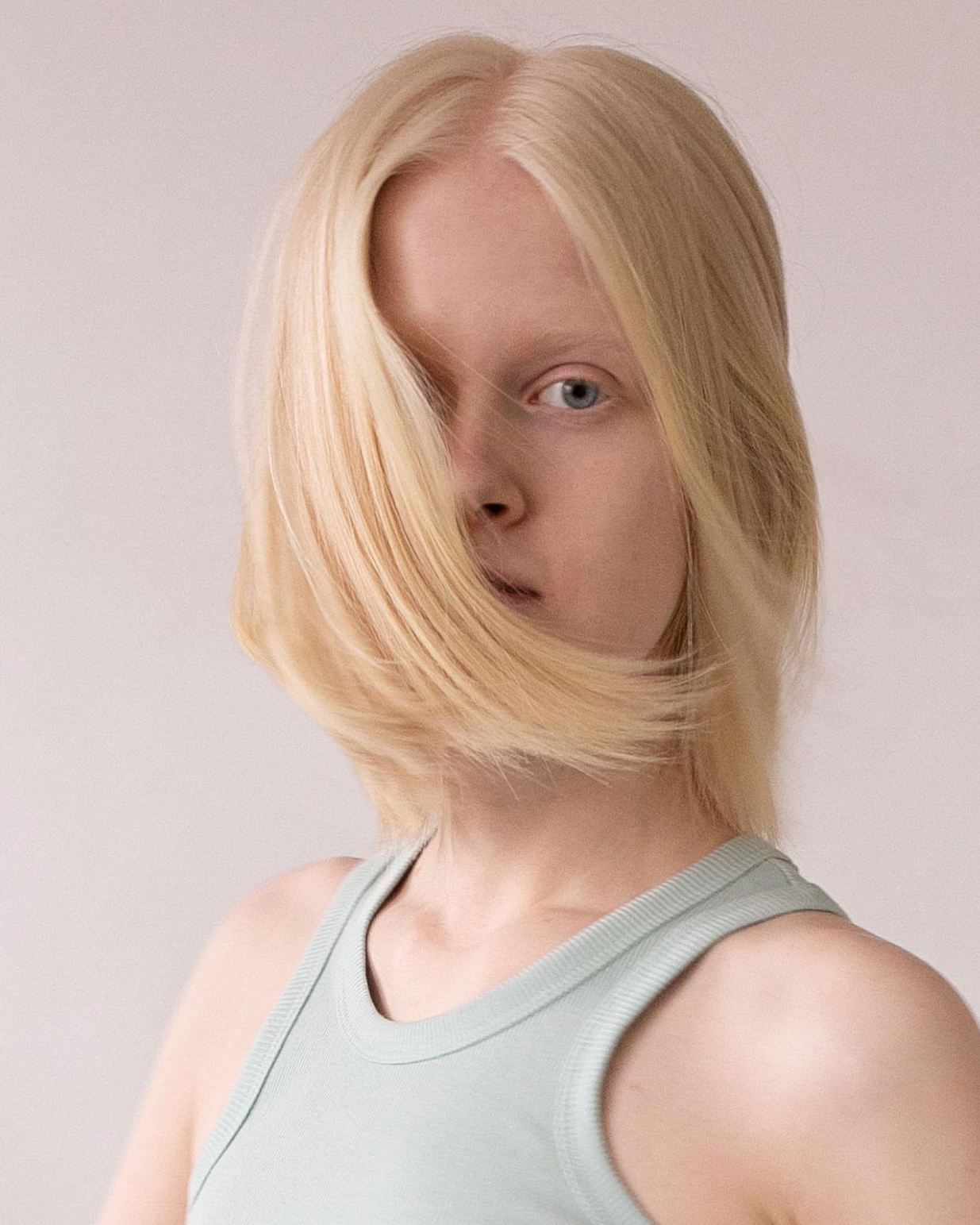 Милена. Коммерческий контент фотограф для маркетплейсов в Новосибирске