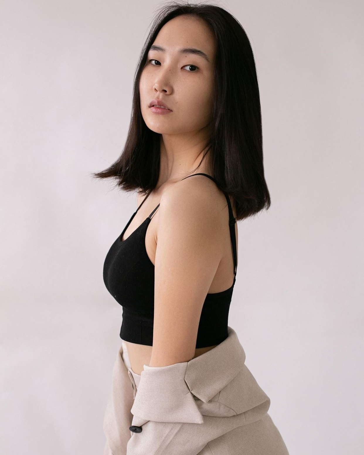 Чаяна. Коммерческий контент фотограф для маркетплейсов в Новосибирске